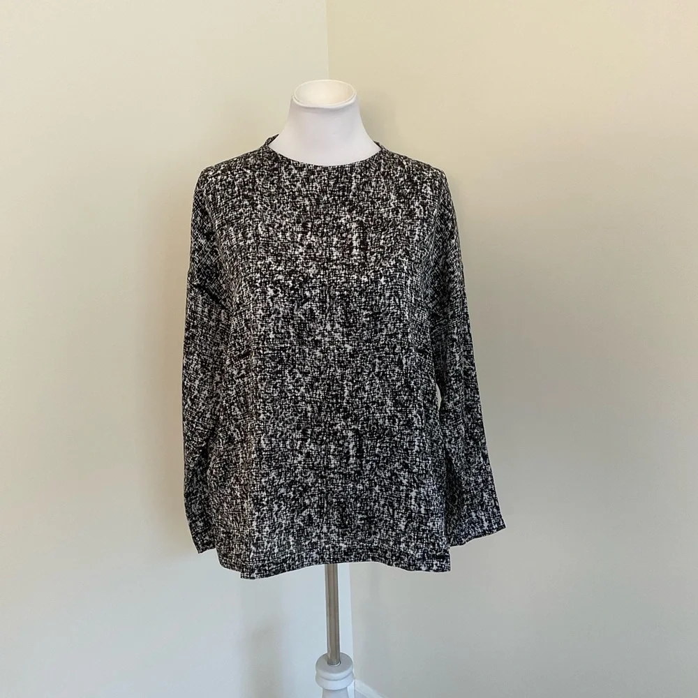 NWT Eileen Fisher Black and White Silk Tunic Blouse